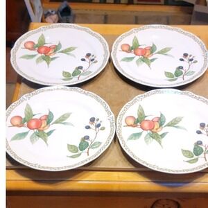Noritake Royal Orchard Dinner Plates Set of 4 Fruit Scalloped